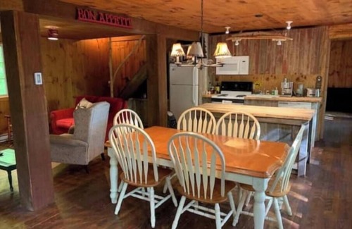 Ellenburg Depot Ski Chalet | Beaver Camp on the Lake