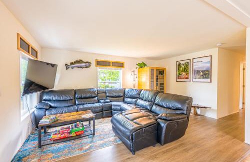 Beaver House | Beaver Pines Central Hiking Camp on Budget