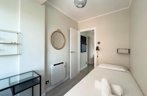 Porta Apartment | BeBarceloner Sant Andreu Apartments - 3 bedrooms
