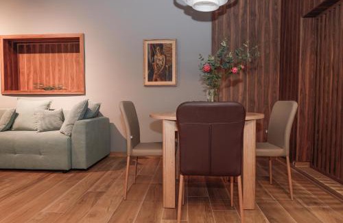 Svoronos Apartment | Bebis House