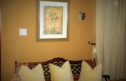 Crooked Tree Bed & Breakfast | Becks Bed and Breakfast
