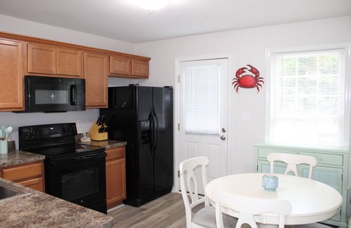 Issue House | Becky's Cottage