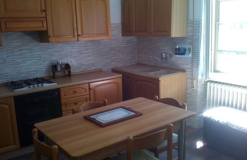 Calmazzo House | Bed and breakfast da Caramella, detached house with large garden
