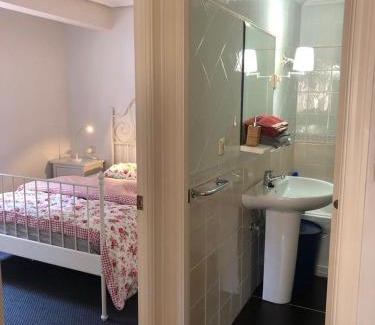 Laredo Apartment | bed and beach laredo