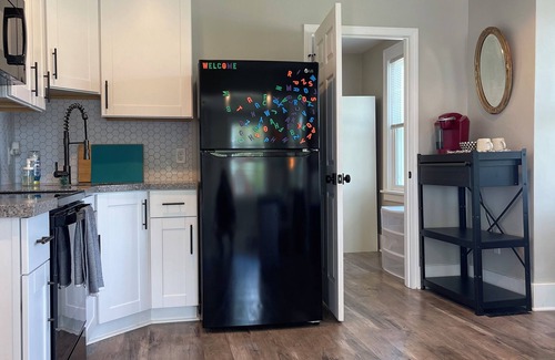Lakeville Apartment | Bed and Beverage with Lake View