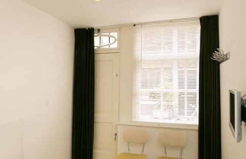 Jordaan Bed & Breakfast | Bed And Bikes, Jordaan, 17th Century Monument, Amsterdam, Groundfloor