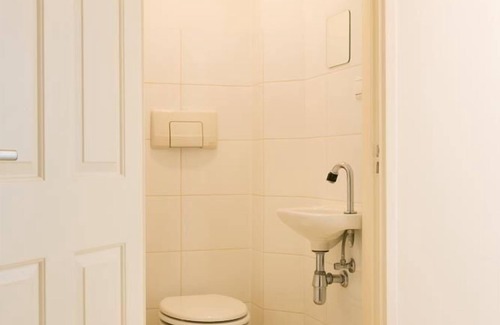 Jordaan Bed & Breakfast | Bed And Bikes, Jordaan, 17th Century Monument, Amsterdam, Groundfloor