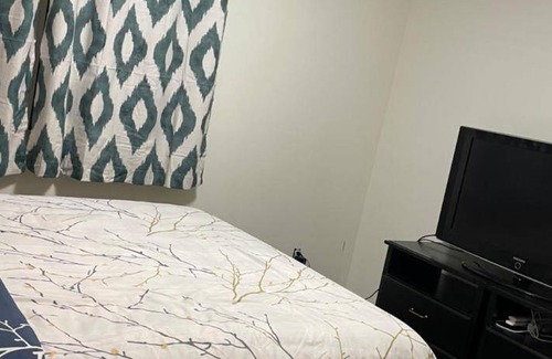 Sylvan Lake Bed & Breakfast | Bed and breakfast ∙ 1 bedroom ∙ 1 guest