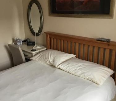 Thurso Bed & Breakfast | Bed and Breakfast at 4