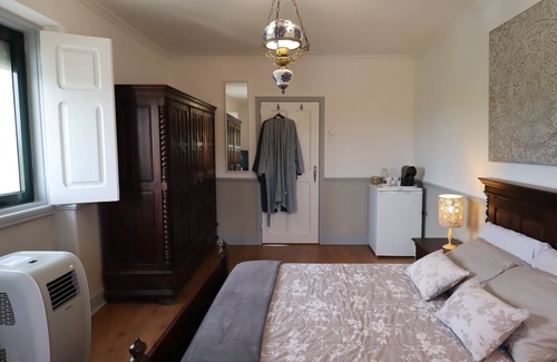 Tabua Bed & Breakfast | Bed and breakfast in Tabua – Traditional Portuguese Farmhouse