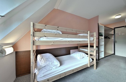 Garin House | Bed and Breakfast 'La Moraine N°14 - Chambre' with Mountain View, Private Terrace and Private Garden