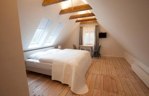 Noerdlingen Bed & Breakfast | Bed and Breakfast unter den Linden