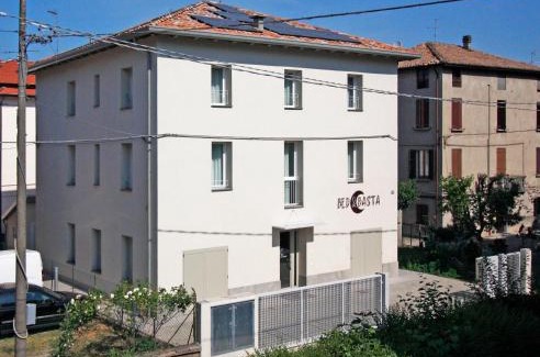 Reggio nell'Emilia House | Bed & Basta City