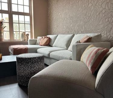 Medemblik Apartment | Bed bij Bistro