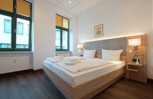 Potsdam Bed & Breakfast | Bed & Breakfast am Luisenplatz