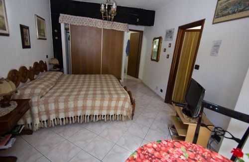 Masone Bed & Breakfast | Bed & Breakfast Il Giardino Fiorito