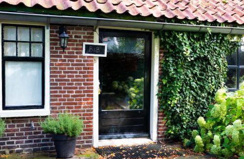 Zuidbroek Bed & Breakfast | Bed & Breakfast Uiterburen
