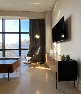 Drama Apartment | Bed & Business