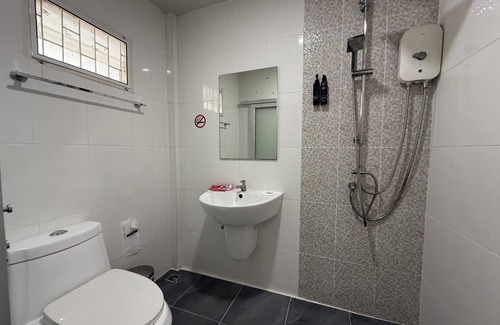 Nonthaburi Hotel | Bed by Boat Hotel & Apartment