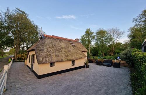Ryptsjerk Apartment | Bed en stal 'Het Woudhuisje'