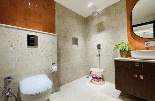 Malviya Nagar Hotel | BedChambers Saket,nDeluxe