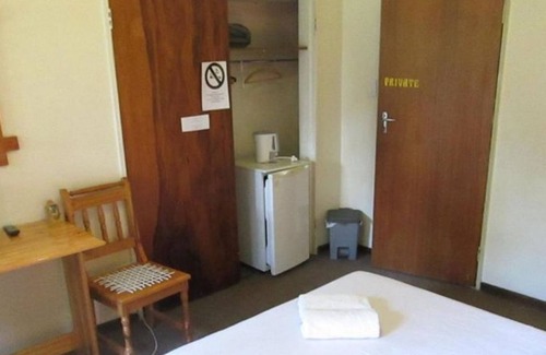 Bayswater House | Bedrock B&b - Double Bedroom for friends or couple