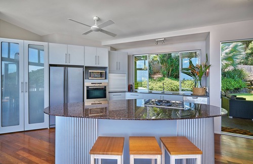 Palm Cove House | Bedrock - Relax & Recharge with spectacular views