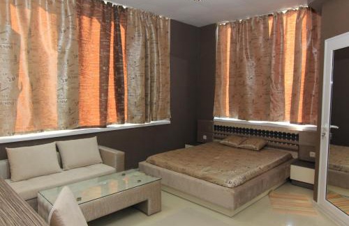 Ruse House | Bedroom Place Guest Rooms