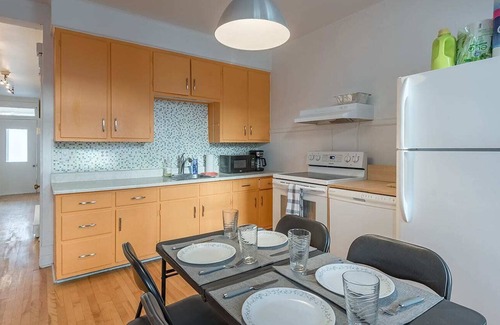 De Lorimier Apartment | Bedroom ~ Steps Away From Frontenac Metro Station