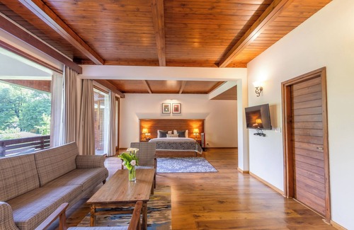 Old Manali Hotel | Bedzzz Xclusiv Baikunth Manali by Leisure Hotels
