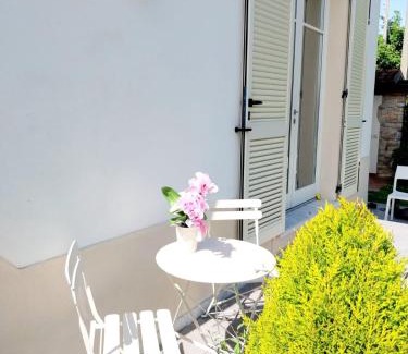 Luni Bed & Breakfast | BEE HOME