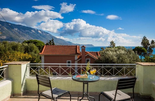 Pesada Villa | Bee's Knees Retreat