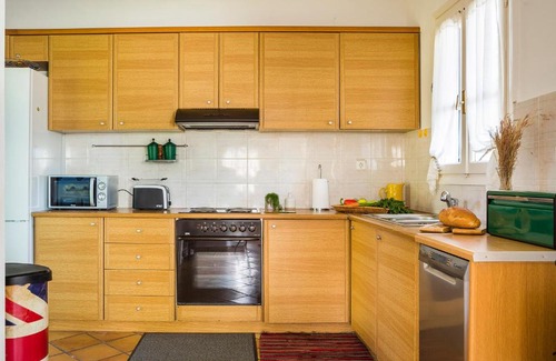 Pesada Villa | Bee's Knees Retreat