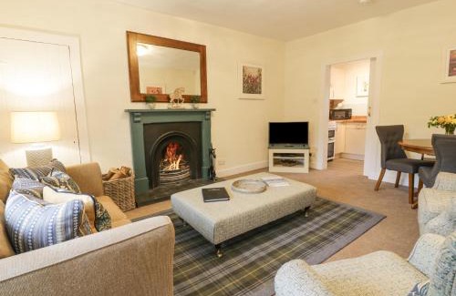 Ellon House | Beechgrove Cottage - Pitmedden Gardens