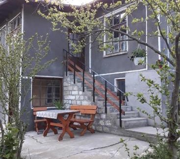 Letnitsa House | BeeFree