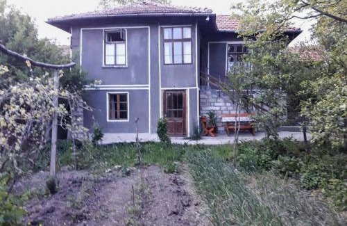 Letnitsa House | BeeFree