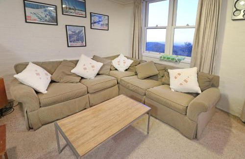 Mount Buller Apartment | Beehive 9 AMS Mt Buller