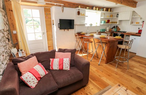 Cosheston Cottage | Beekeeper's Cottage
