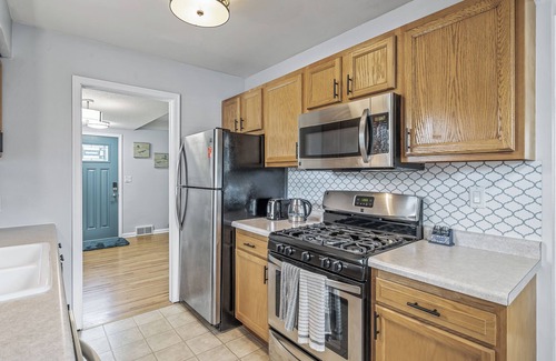 Richfield House | BeHome: Your Cozy, Fun Getaway! Fabulous Richfield with AC, WiFi