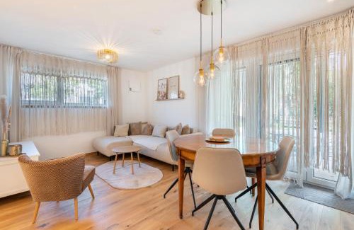 Miltach Apartment | bei Thérèse - Große Wohnung Eg