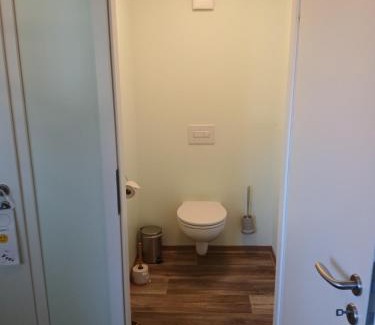 Mittelherwigsdorf Apartment | Bei Zittau Ferienwohnung Frieda mit Camping Familien, und Biker Hütten am Zittauer Gebirge