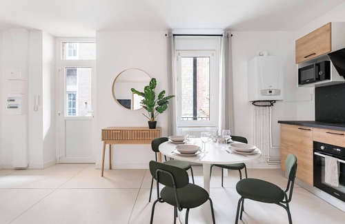 Saint-Etienne Apartment | Beige Hospitalité - Mélisse : Élégance et Sécurité au Cœur de Saint-Étienne