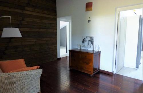 Etang Sale Les Bains Apartment | Bel appartement spacieux