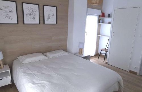 Les Angles Apartment | Bel Appartement 4 pièces rénové, 3 chambres, 2 terrasses, parking, cuisine équipée, Les Angles - FR-1-593-112