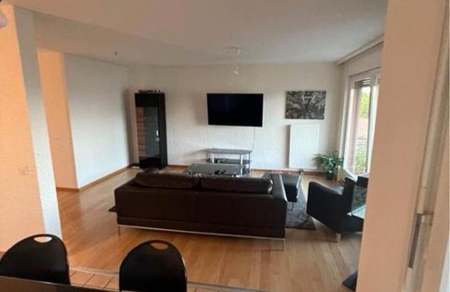 Orbe Apartment | Bel Appartement de 3 pièces