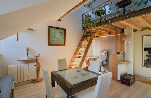 Saint-Donatien Apartment | Bel appartement, mezzanine, calme, 2 coins bureaux - Home'ponopono