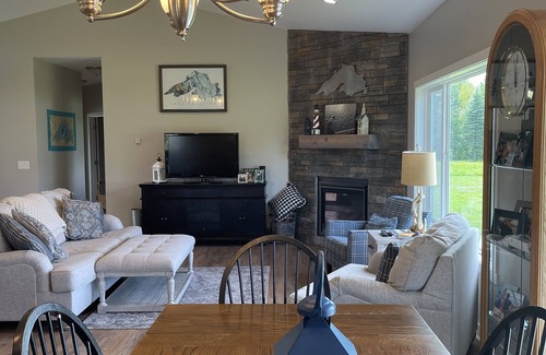 Superior House | Bel-Isle on Barker’s Island