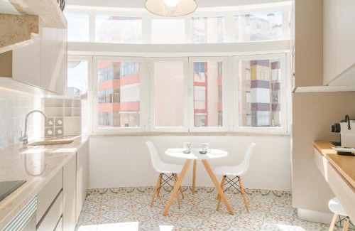Linda-a-Velha Apartment | Belem Lisbon Apartment