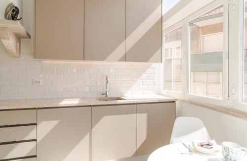 Linda-a-Velha Apartment | Belem Lisbon Apartment