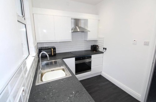 Belfast House | Belfast Cozy Home is a spacious home closer to Belfast City Centre.